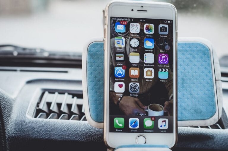 iPhone Customization: Personalizing Your Home Screen and Apps